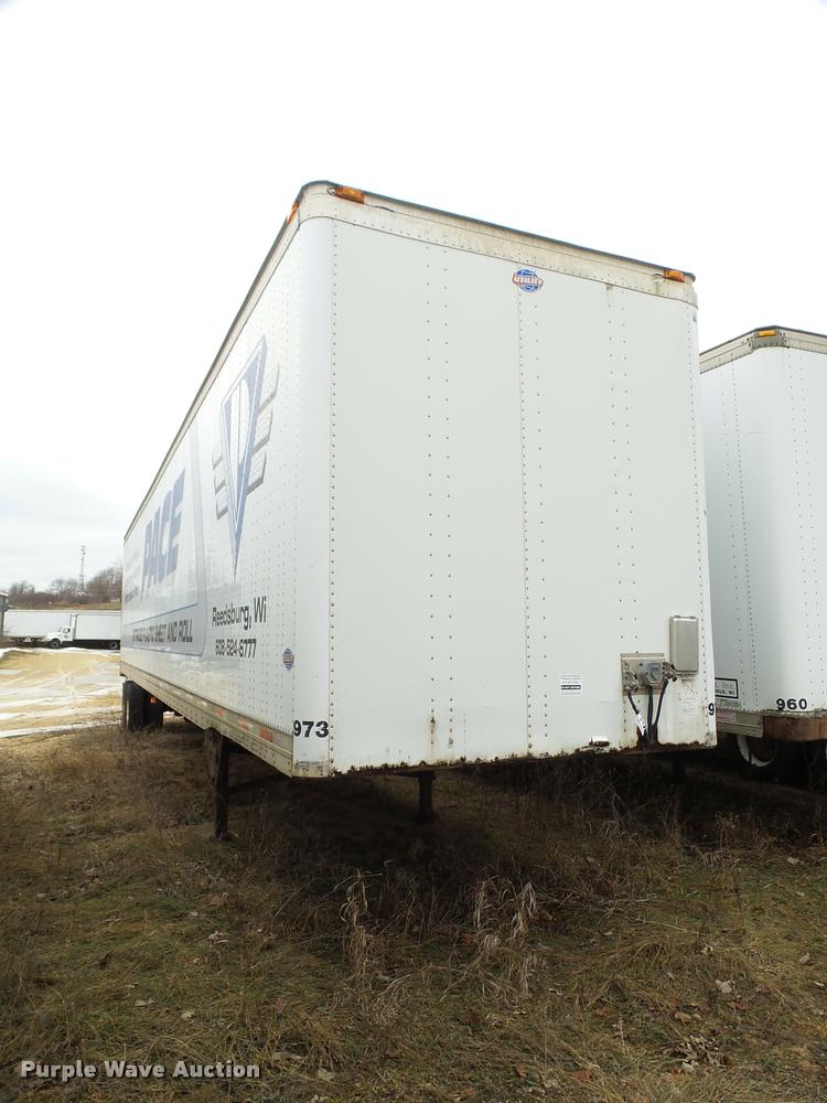 image for item DB5493 1996 Utility Trailers dry van trailer