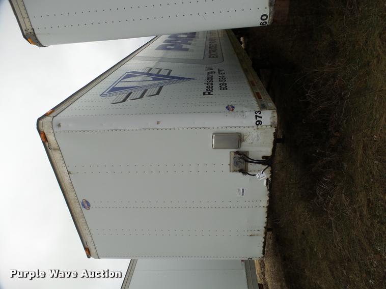 image for item DB5493 1996 Utility Trailers dry van trailer