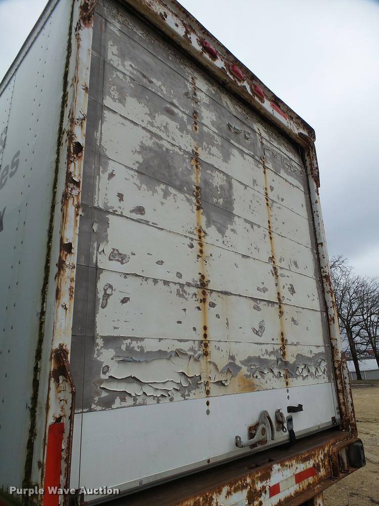 image for item DB5493 1996 Utility Trailers dry van trailer