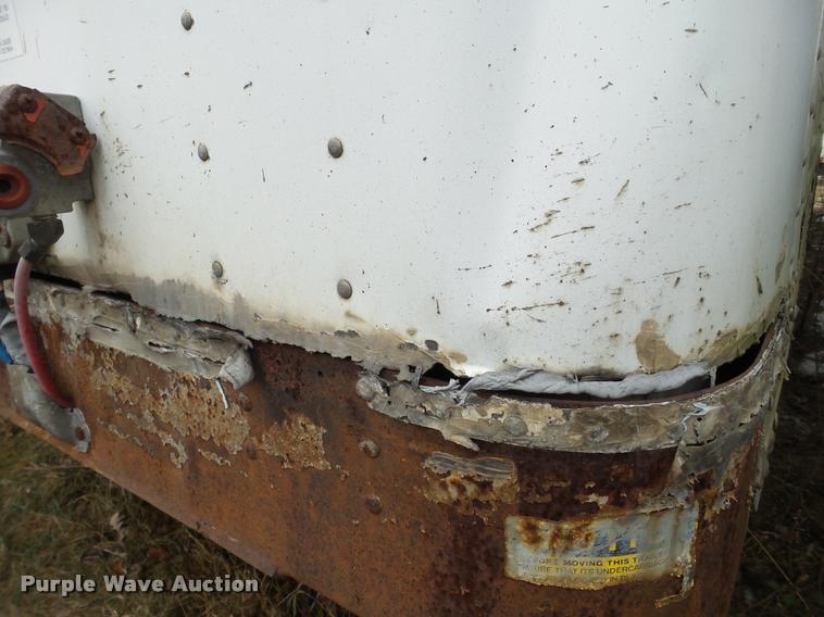 image for item DB5494 1994 Fruehauf dry van trailer