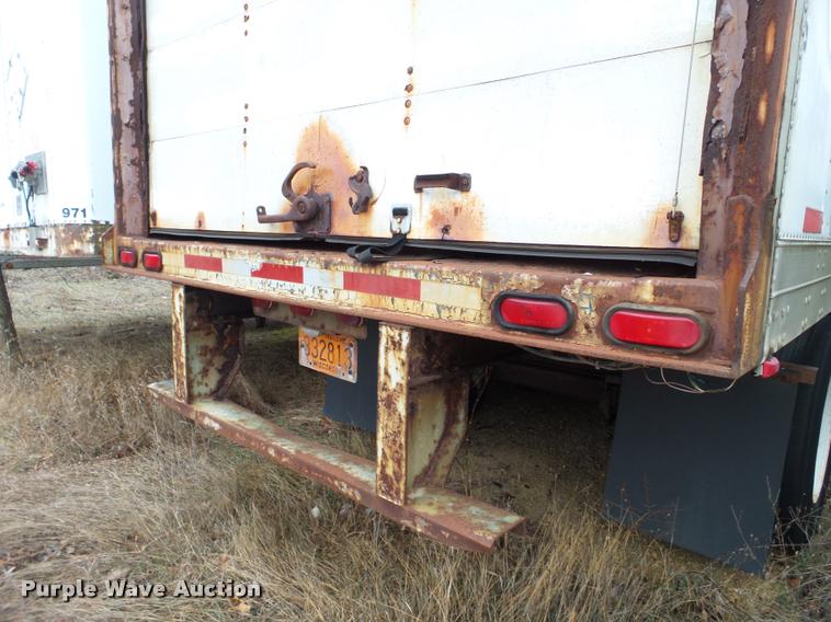 image for item DB5494 1994 Fruehauf dry van trailer