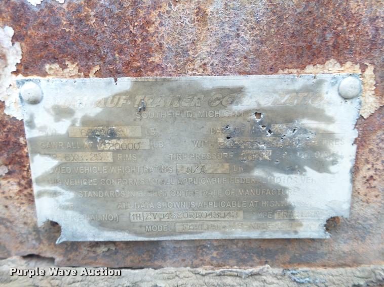 image for item DB5494 1994 Fruehauf dry van trailer