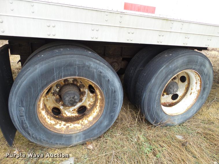 image for item DB5495 1997 Fruehauf dry van trailer
