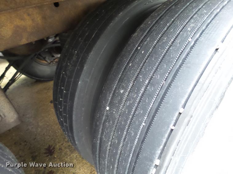 image for item DB5496 2004 Great Dane dry van trailer