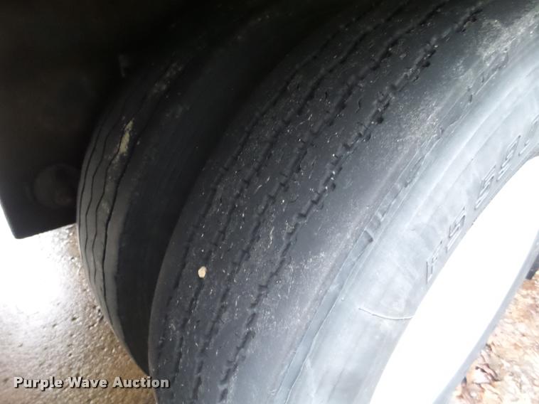 image for item DB5496 2004 Great Dane dry van trailer