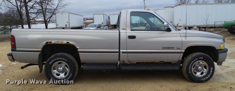 image for item DB5498 1994 Dodge Ram 1500 pickup truck