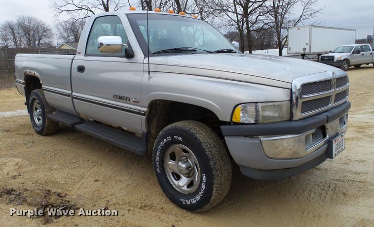 image for item DB5498 1994 Dodge Ram 1500 pickup truck