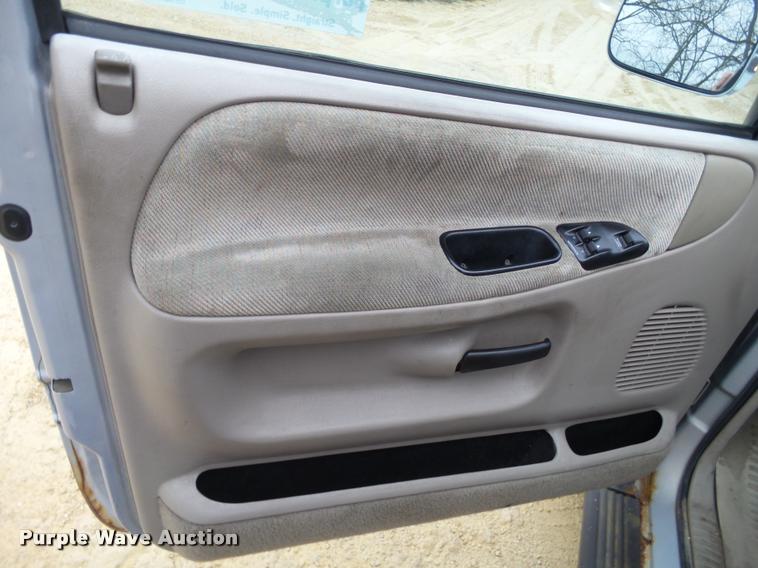 image for item DB5498 1994 Dodge Ram 1500 pickup truck