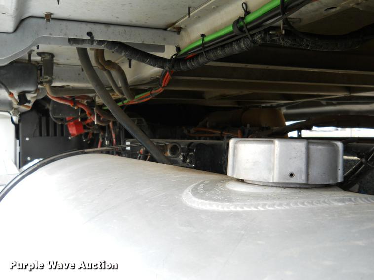 image for item F1572 2009 Freightliner Cascadia semi truck