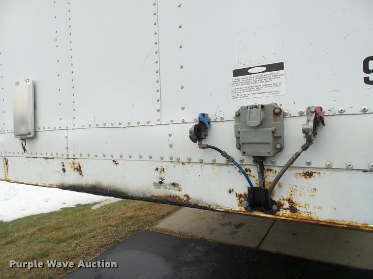 image for item K6166 1994 Fruehauf dry van trailer