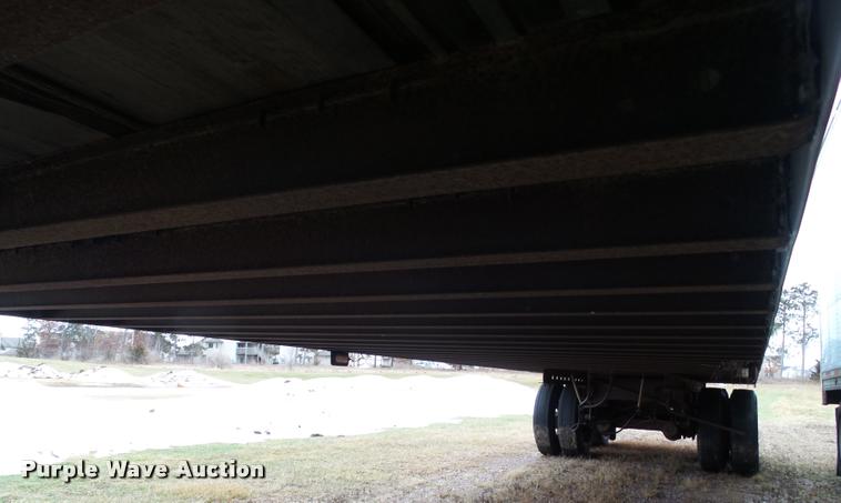 image for item K6166 1994 Fruehauf dry van trailer