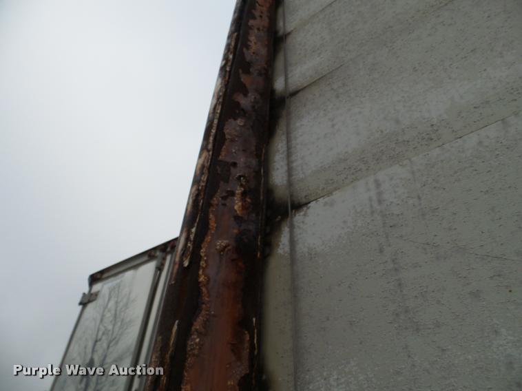 image for item K6166 1994 Fruehauf dry van trailer