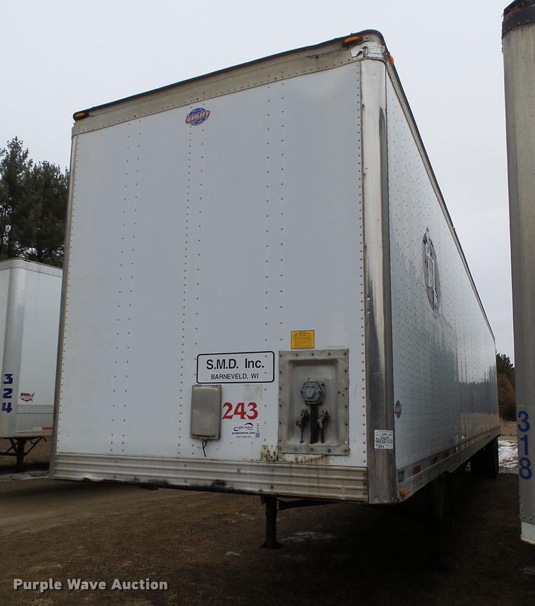 image for item K6167 2000 Utility dry van trailer