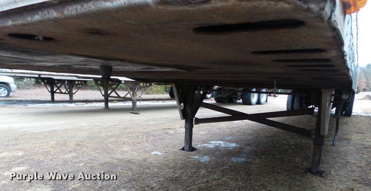 image for item K6167 2000 Utility dry van trailer