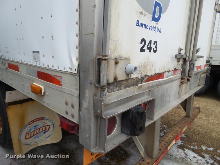 image for item K6167 2000 Utility dry van trailer