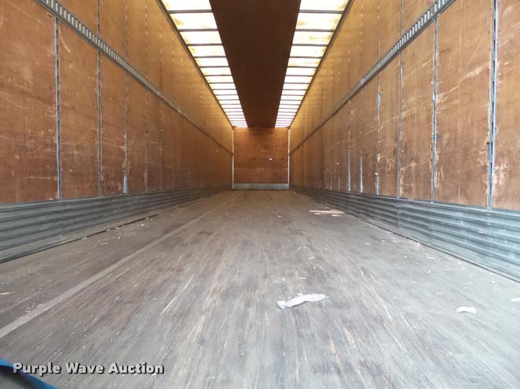 image for item K6167 2000 Utility dry van trailer