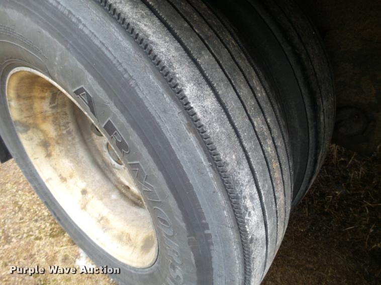 image for item K6167 2000 Utility dry van trailer