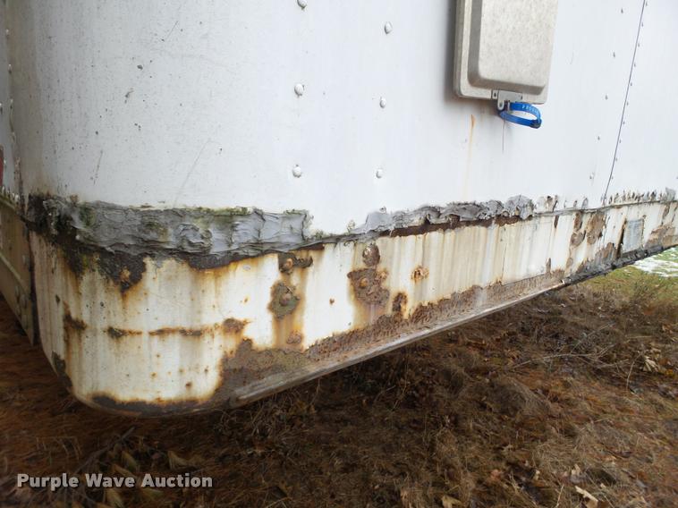 image for item K6168 1997 Fruehauf dry van trailer