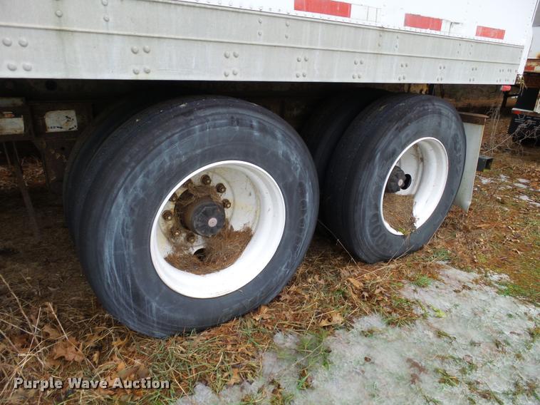 image for item K6169 1997 Fruehauf dry van trailer