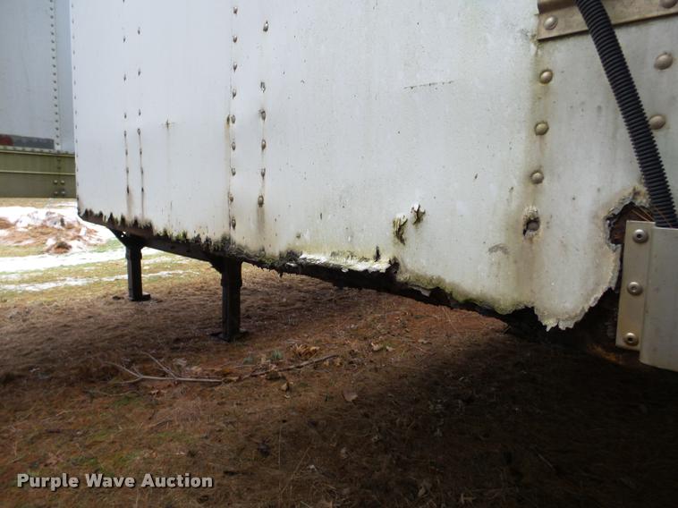 image for item K6170 1996 Utility dry van trailer
