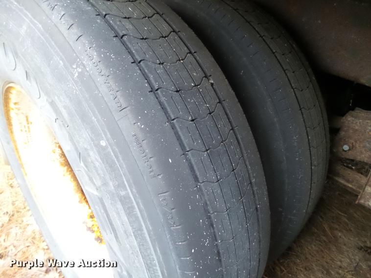 image for item K6170 1996 Utility dry van trailer