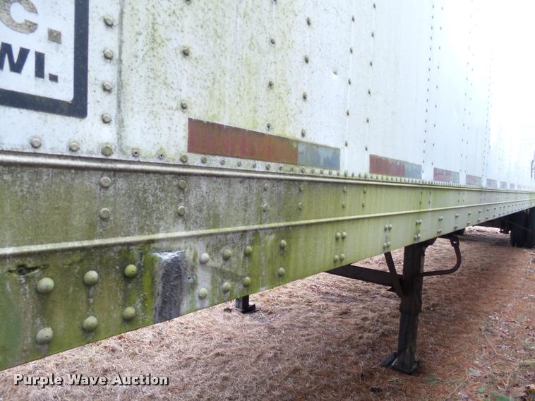 image for item K6171 1989 Fruehauf dry van trailer