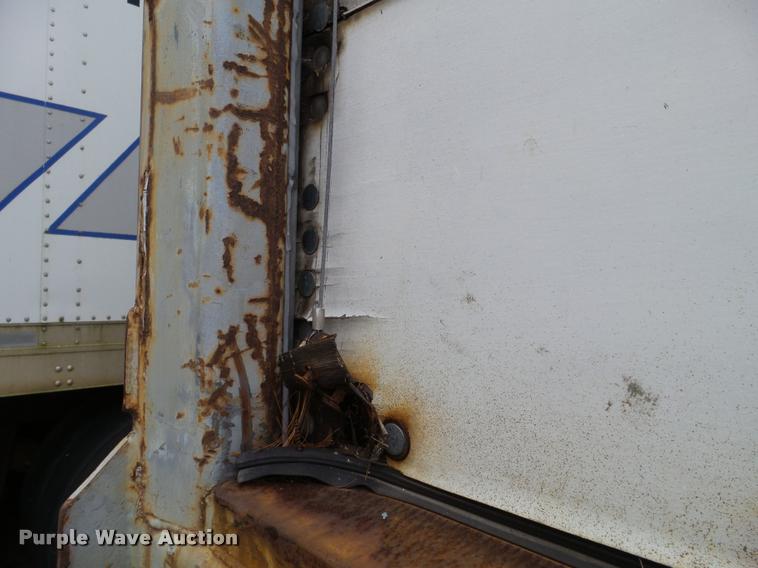 image for item K6171 1989 Fruehauf dry van trailer