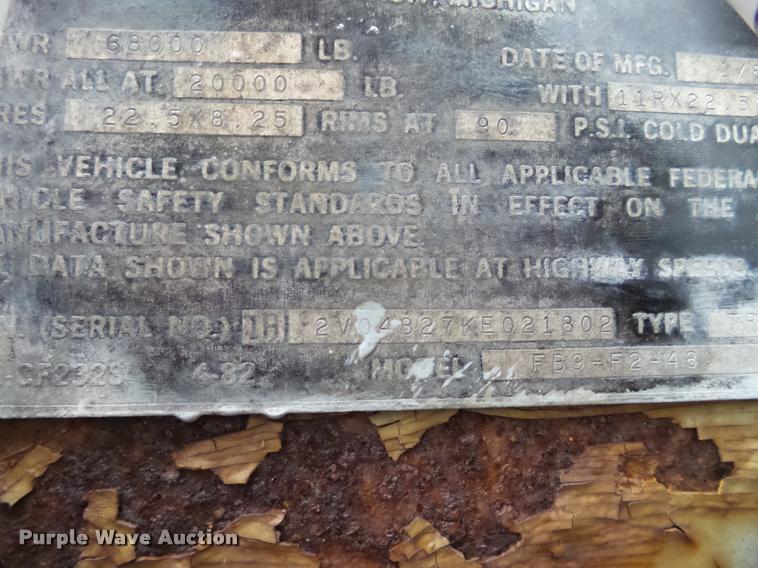 image for item K6171 1989 Fruehauf dry van trailer