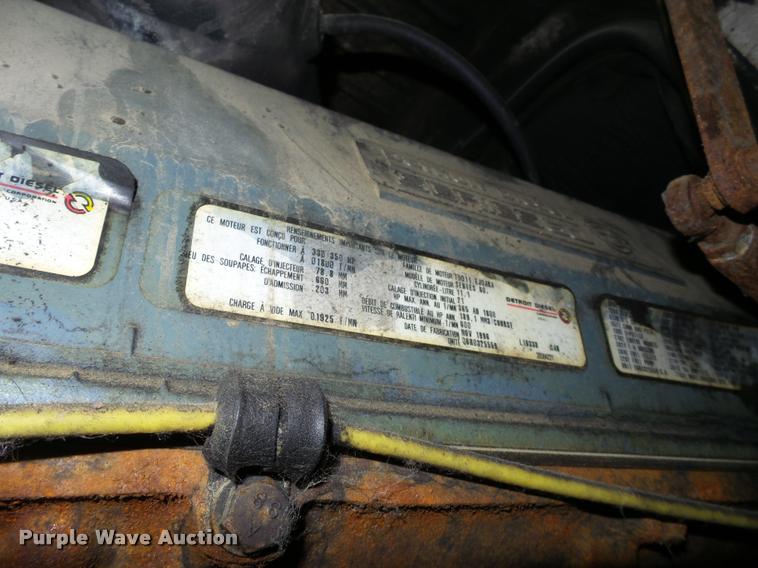 image for item K6175 1997 Ford AT9513 Aeromax 113 semi truck