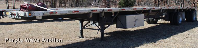 image for item L3018 2006 Utility FS2CHA flatbed trailer