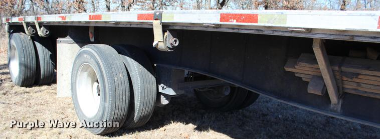 image for item L3018 2006 Utility FS2CHA flatbed trailer