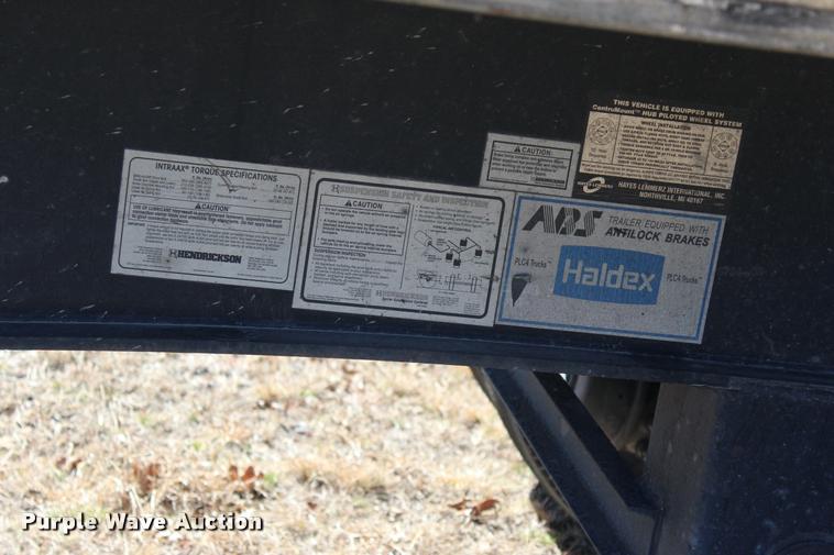 image for item L3018 2006 Utility FS2CHA flatbed trailer