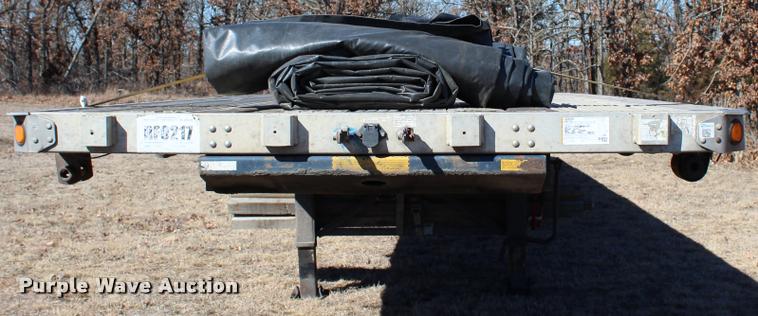 image for item L3019 1998 Utility FS2CHA flatbed trailer