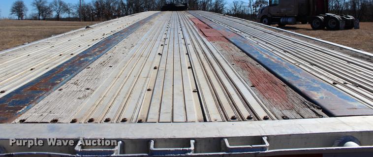 image for item L3019 1998 Utility FS2CHA flatbed trailer