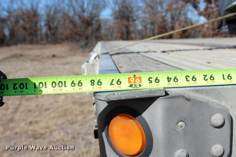 image for item L3019 1998 Utility FS2CHA flatbed trailer