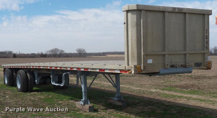 image for item L4628 1978 Dorsey flatbed trailer