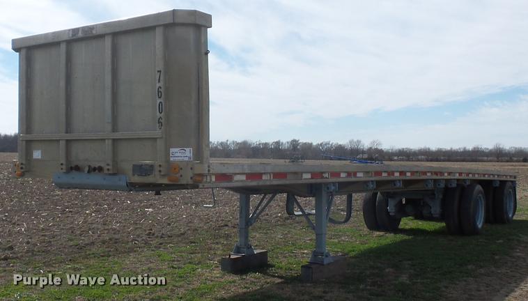 image for item L4628 1978 Dorsey flatbed trailer
