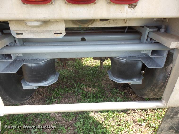 image for item L4628 1978 Dorsey flatbed trailer