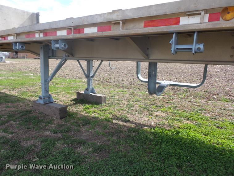 image for item L4628 1978 Dorsey flatbed trailer