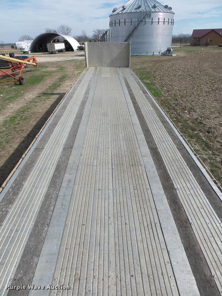 image for item L4628 1978 Dorsey flatbed trailer