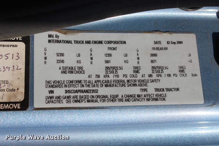 image for item L4945 2010 International ProStar Eagle semi truck