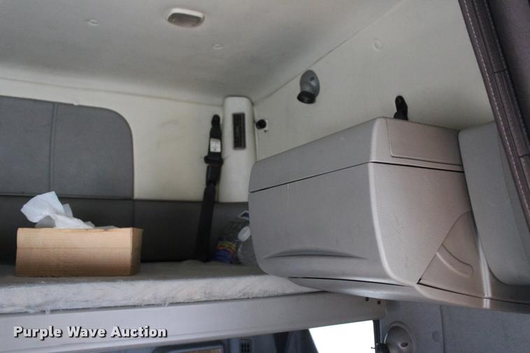 image for item L4945 2010 International ProStar Eagle semi truck