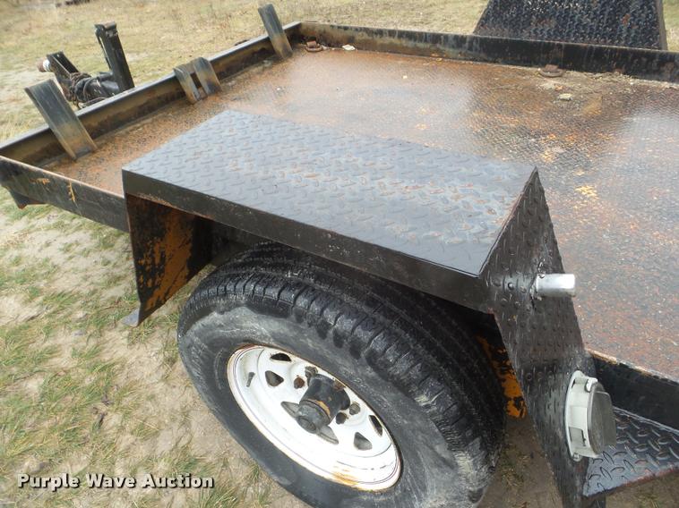 image for item AP9546 2002 BB utility trailer