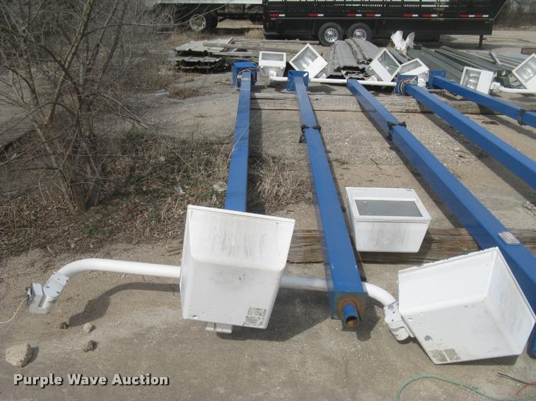 image for item AR9901 (7) commercial light poles