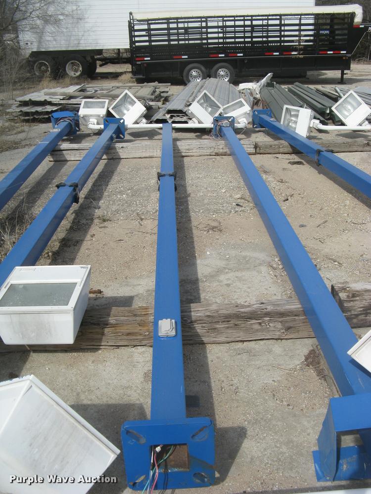 image for item AR9901 (7) commercial light poles