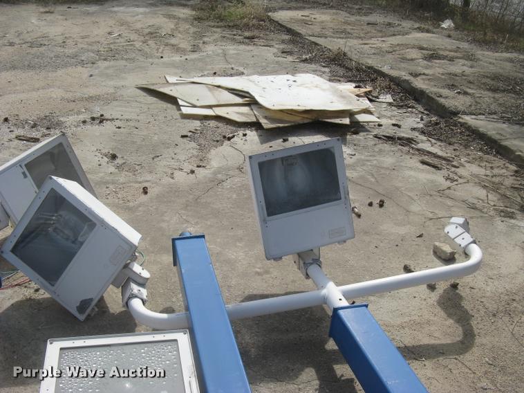 image for item AR9901 (7) commercial light poles