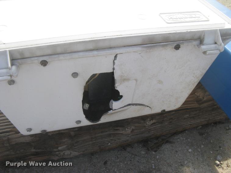 image for item AR9901 (7) commercial light poles