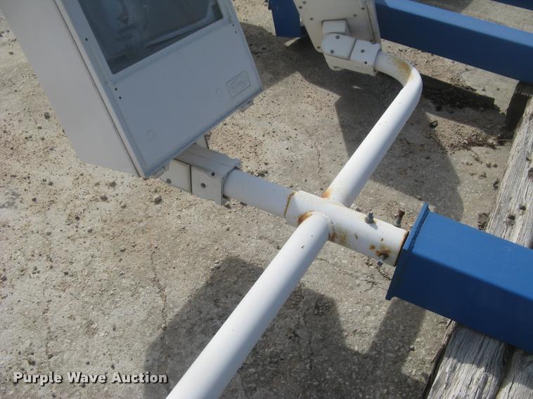 image for item AR9901 (7) commercial light poles