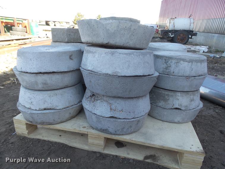 image for item AU9646 Concrete pads