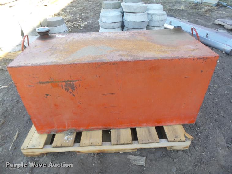 image for item AU9648 (2) fuel tanks